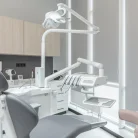 Центр стоматологии и имплантологии YourMed на Молодёжной улице Фотография 8